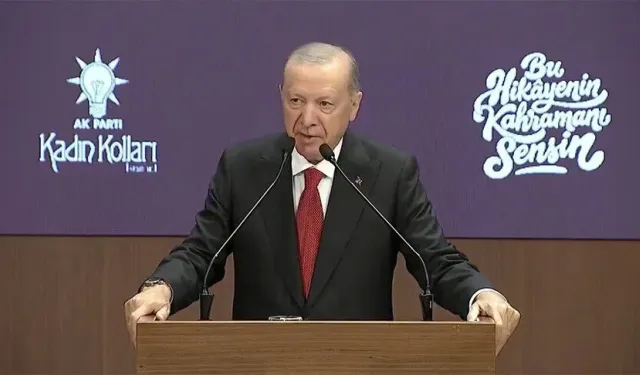 Cumhurbaşkanı Erdoğan: Vesayetçilerin ördüğü tek tipçi duvarlar, kadınların mücadelesiyle yıkılmıştır!