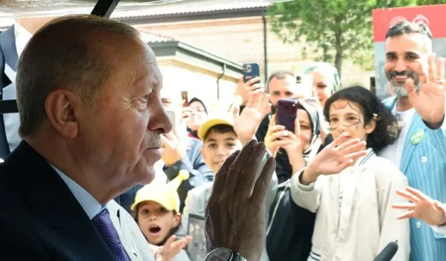 Cumhurbaşkanı Erdoğan AileFest'i ziyaret etti: Çocuklara harçlık verdi
