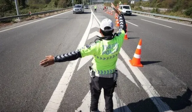 İstanbul'da bazı yollar yarın trafiğe kapatılacak