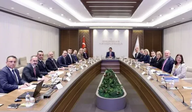 Bakan Kurum’dan İzmir Büyükşehir Belediye Başkanı Tugay ile görüşme!