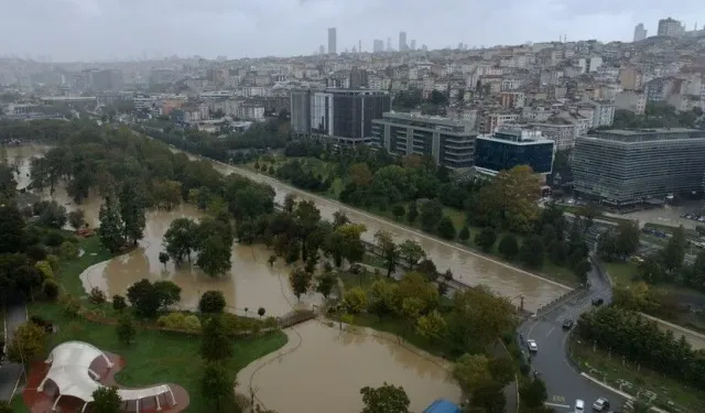 İstanbul’da iki günde iki aylık yağış aşıldı