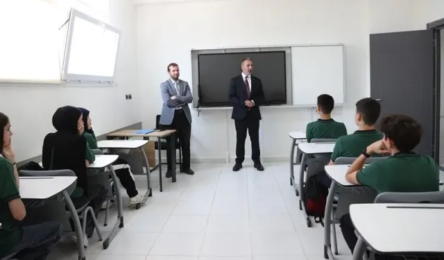 Şam'daki Türk Okulu'nda İlk Ders Zili Çaldı