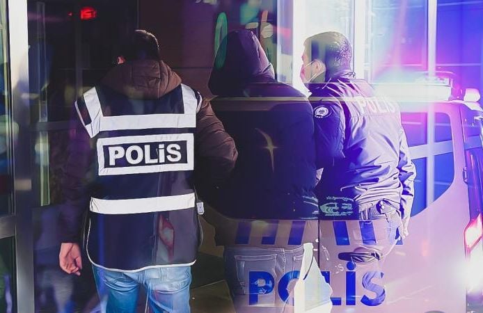 İstanbul'da 1 Mayıs'ta izinsiz gösteri yapan 384 kişi gözaltına alındı