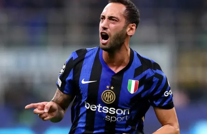 İtalya'da "Mafya - Futbol" soruşturması: Hakan Çalhanoğlu'na ceza