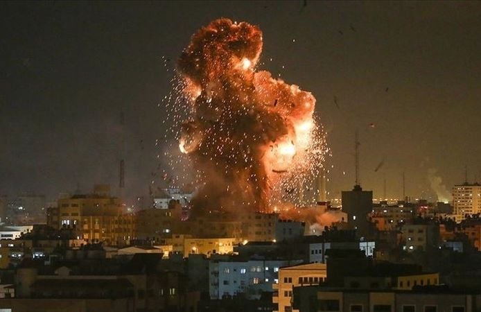 İsrail'den Suriye'nin başkenti Şam'a saldırı