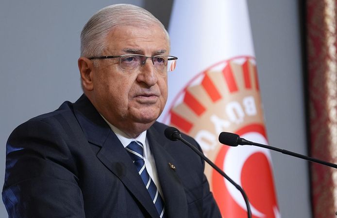 Sınırda hareketlilik Bakan Güler İran sınırına gitti