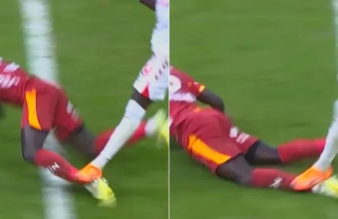 Galatasaray: "Bu da kırmızı kart değil!"