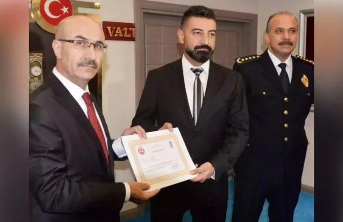 Ödüllü polis 24 kilo eroinle yakalandı