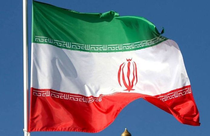 İran'ın İslamabad Büyükelçisi, İran heyetinin Pakistan'a gideceğine ilişkin paylaşımını sildi