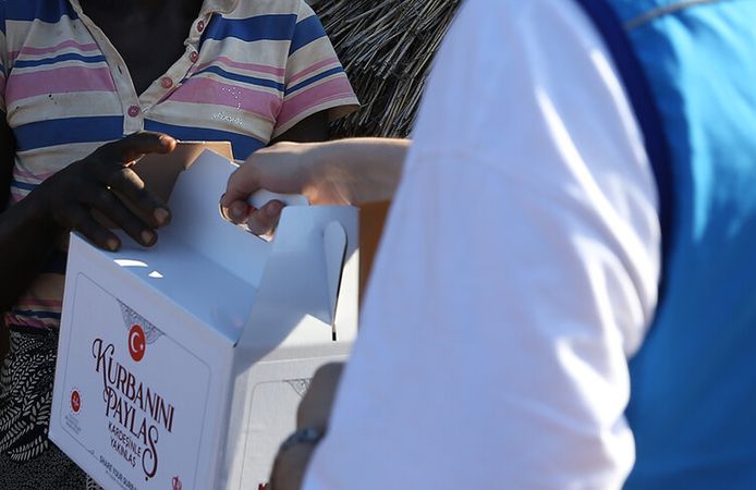 Türkiye Diyanet Vakfı, 85 ülkede milyonlarca ihtiyaç sahibine kurban eti ulaştıracak