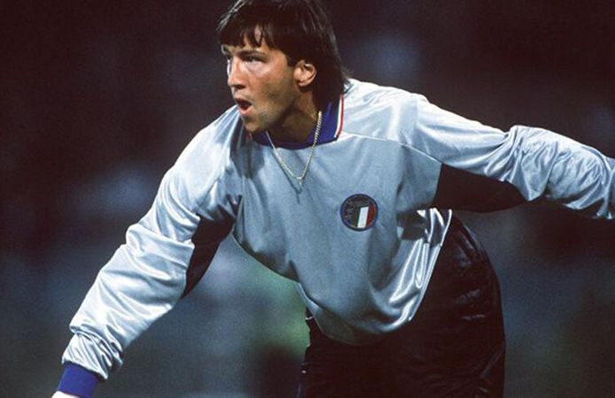 Dünya Kupası'nın en uzun süre gol yemeyen kalecisi Zenga