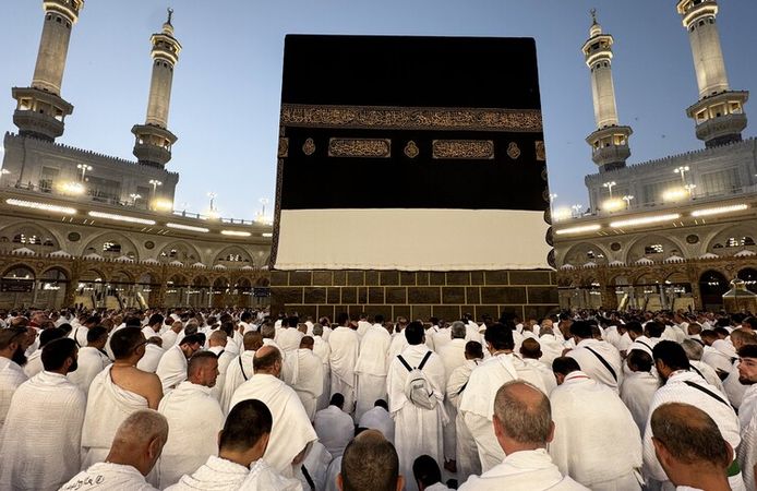 Kutsal topraklarda bulunan 1,7 milyonu aşkın Müslüman hacı oldu