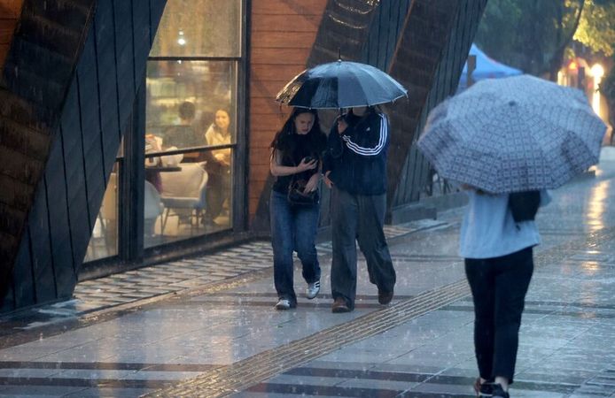 Batı Karadeniz'in iç kesimleri için gök gürültülü sağanak uyarısı