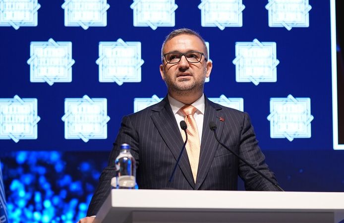 TCMB Başkanı Fatih Karahan: Kredi büyümesindeki dalgalanmaları yönetmek için büyüme sınırlarını kullanıyoruz