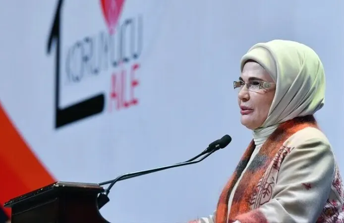 Emine Erdoğan: İnsanlık tüm çocuklarına sıcak bir yuva, adalet ve barış dolu bir dünya borçludur