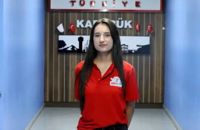 Uluslararası matematik yarışması birincisi Ayşegül Balım, başarısını TEKNOFEST projeleriyle taçlandırıyor