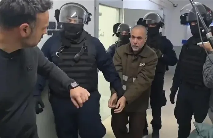 İsrail'in alıkoyduğu Dr. Ebu Safiyye'nin, uğradığı işkence nedeniyle kaburgalarının kırıldığı bildirildi