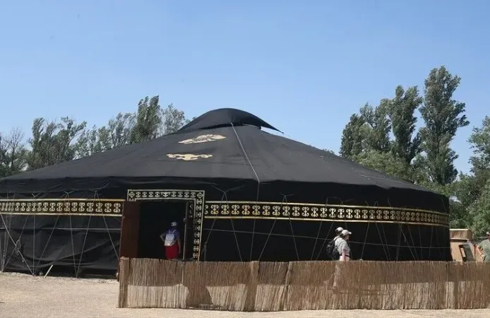 Büyük Hun-Türk Kurultayı'ndaki "Atilla Çadırı" Hun dönemine ışık tutuyor