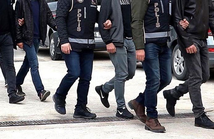 Antalya’da Yeni Nesil Suç Örgütlerine Şafak Baskını: 10 Gözaltı, İşte o görüntüler...