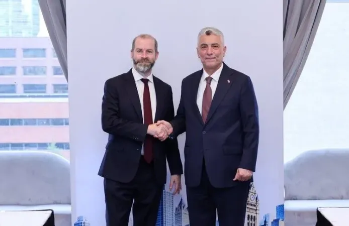 Ticaret Bakanı Ömer Bolat, İngiltere Ticaret Bakanı Reynolds ile bir araya geldi