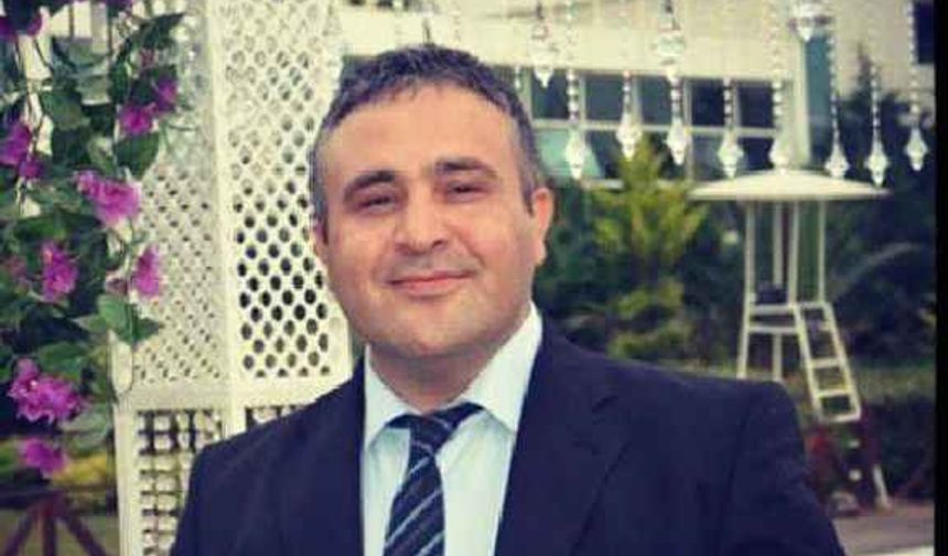 <p><strong>ÜLKÜHAN YILMAZ'IN SON HALİ ŞAŞIRTTI</strong></p>
<p>Ülkühan Yılmaz, Show TV ekranlarında yayınlanan Var mısın Yok musun yarışma programında, Hamdi Bey'in 128 bin TL'lik teklifini reddetmiş ve kutusuna gitmek istemişti. Yılmaz kutusuna gitme kararı aldığında geride 20 bin TL ve 500 bin TL kalmıştı.</p>
