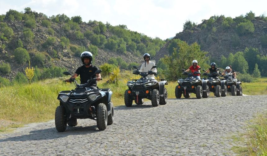 Nemrut Kalderası'nda ATV turları yoğun ilgi görüyor