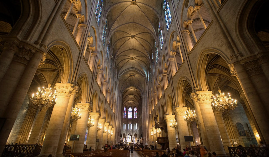 Notre-Dame Katedrali'nde bulunan gizemli tabutun sahibi tespit edildi