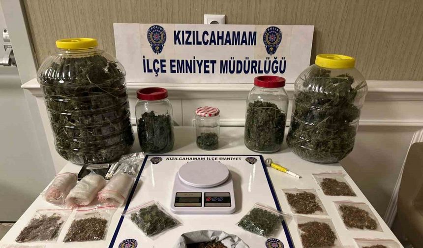 Uyuşturucu tacirlerine Kızılcahamam polisinden başarılı operasyon