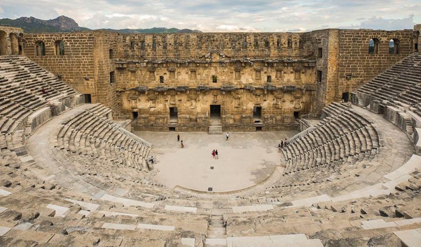 Aspendos’tan Perge’ye Tarih Yolculuğu