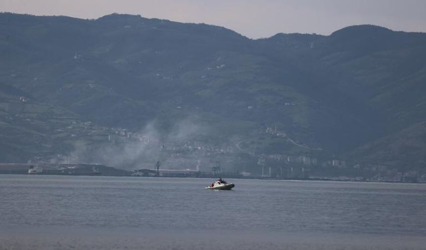 Samsun'da denizde kaybolan balıkçıları arama çalışmaları sürüyor