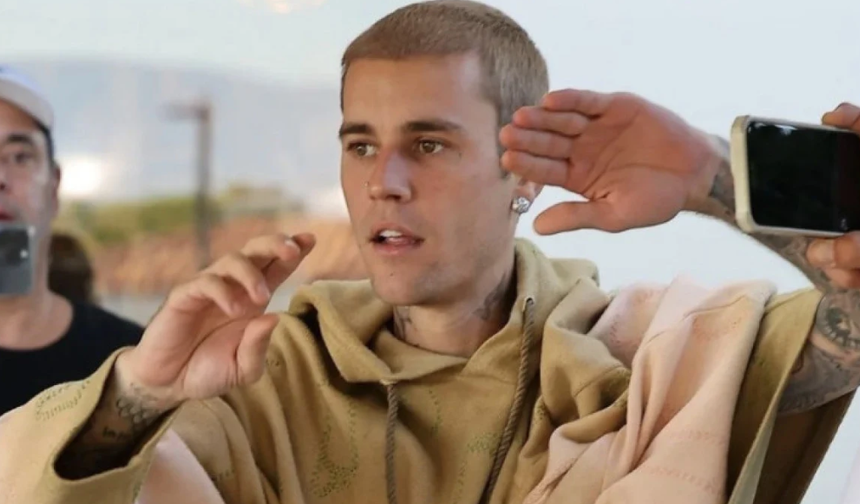 Justin Bieber gazetecilerle kavga etti