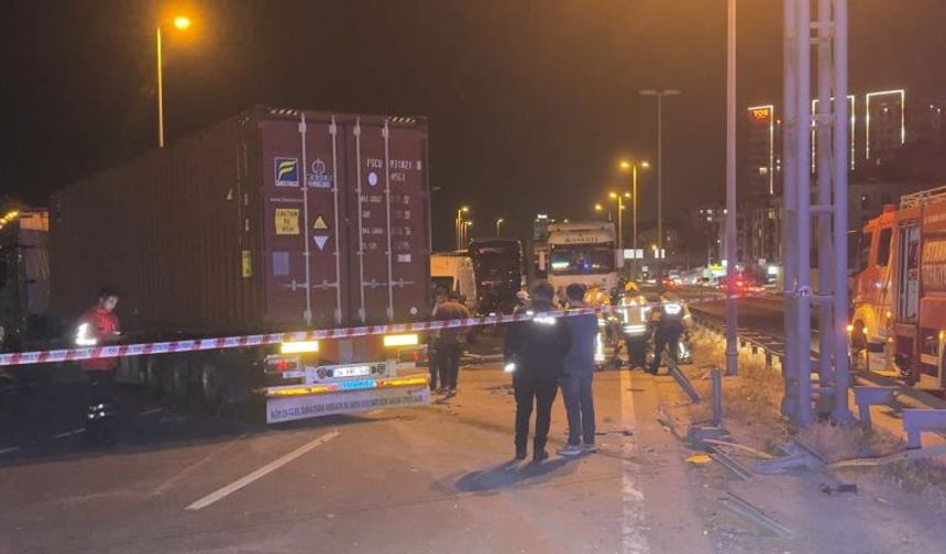 Beylikdüzü'nde korkunç kaza: 1 ölü, 2 yaralı