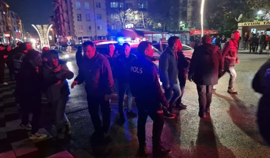 Bolu'da durakta bekleyen iki grup arasında kavga: 3 yaralı, 7 gözaltı