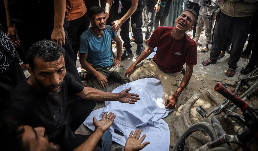 Katil İsrail'in Gazze'ye saldırılarında can kaybı 54 bin 249'a yükseldi