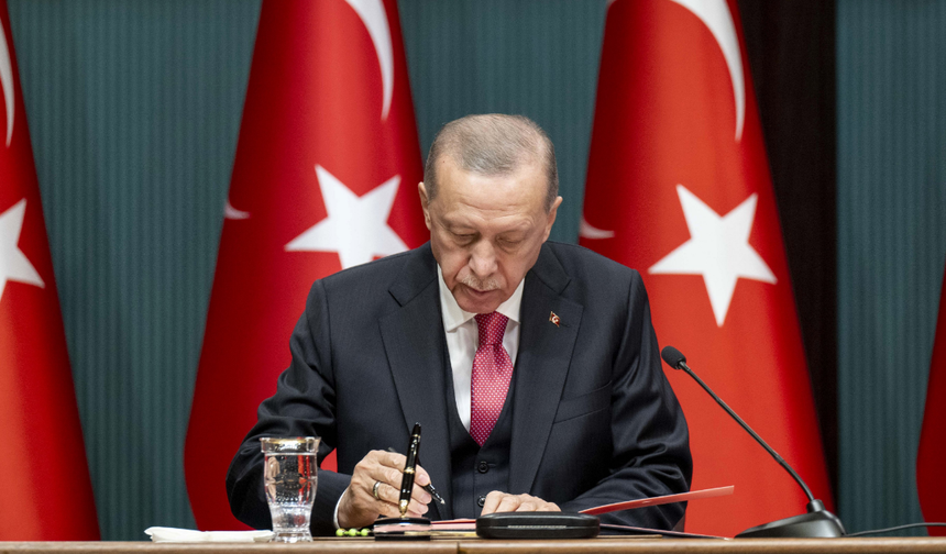 Cumhurbaşkanı Erdoğan'dan görevden alma, atama! Resmi Gazete'de yayımlandı