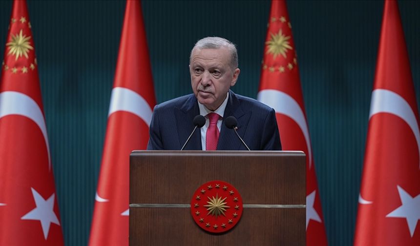 Yunan basınından dikkat çeken analiz: “Erdoğan hem içeride hem dışarıda güç kazanıyor”