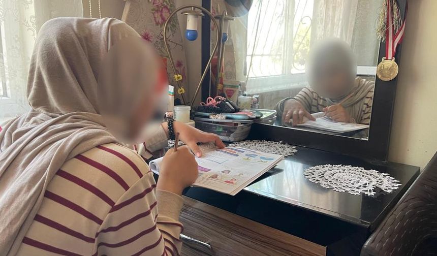 Tesettürlü öğrencisine 'Karabaş' diyen öğretmene tepki