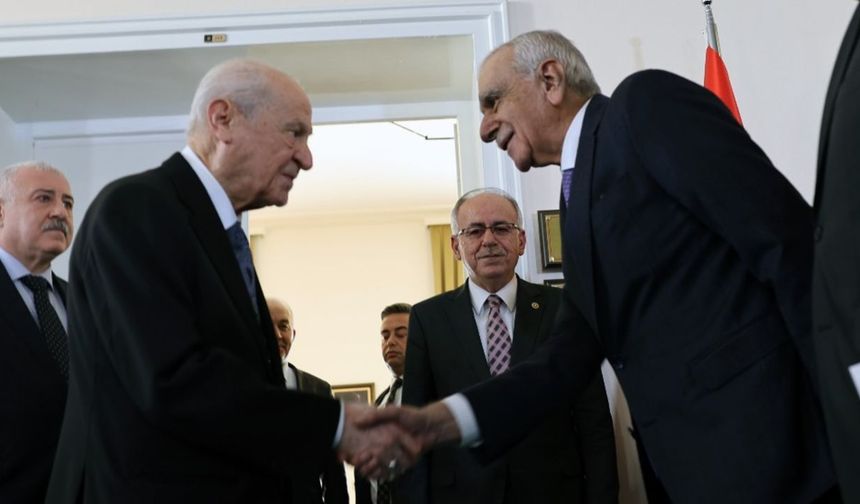 Bahçeli'den Dem Partili Ahmet Türk’e “Terörsüz Türkiye” tebriği