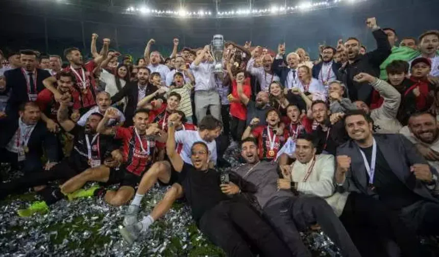 Kuruluşunun 100. yılında Süper Lig'e yükseldiler