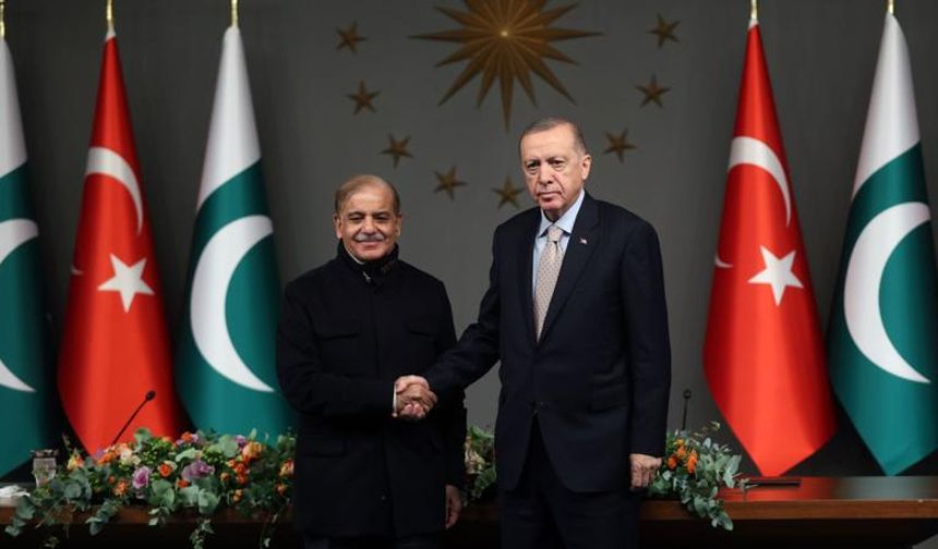 Cumhurbaşkanı Erdoğan, Pakistan Başbakanı Şerif ile telefonda görüştü