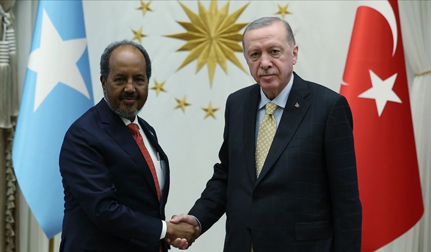 Cumhurbaşkanı Erdoğan, Somali Cumhurbaşkanı Mahmud ile telefonda görüştü