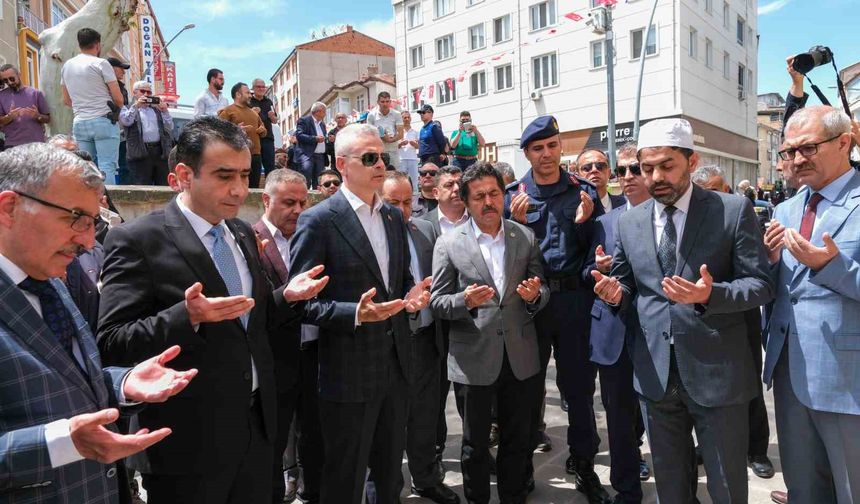 Türk Dil Bayramı ve Yunus Emre’yi anma etkinliklerinin 748'incisi başladı
