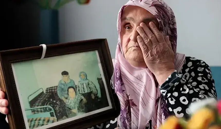 İki kızını otobüs bagajındaki sandığa saklayarak kurtardı!