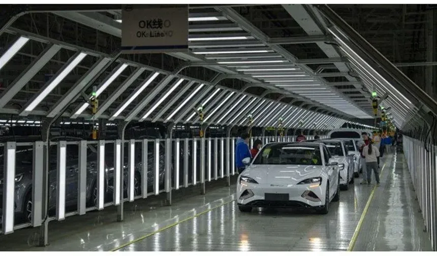 BYD'ye dava! Kölelik iddiaları var