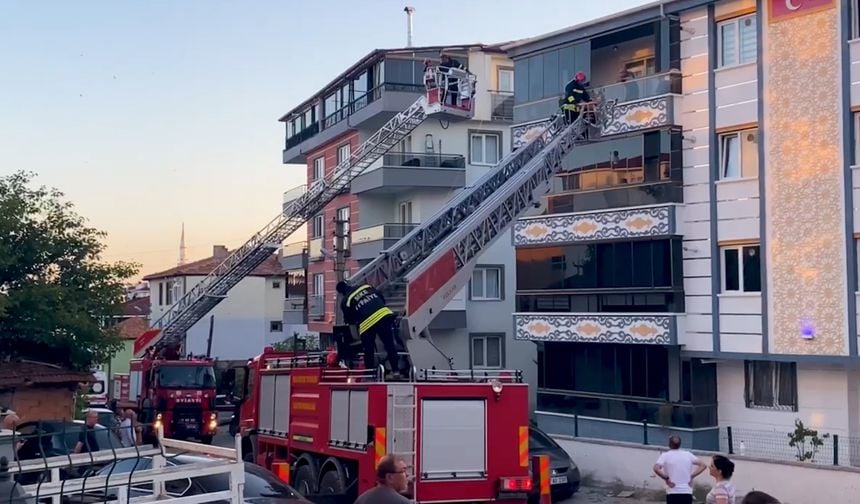 Kırıkkale'de korkutan yangın: Şarjdaki telefon bataryası patladı
