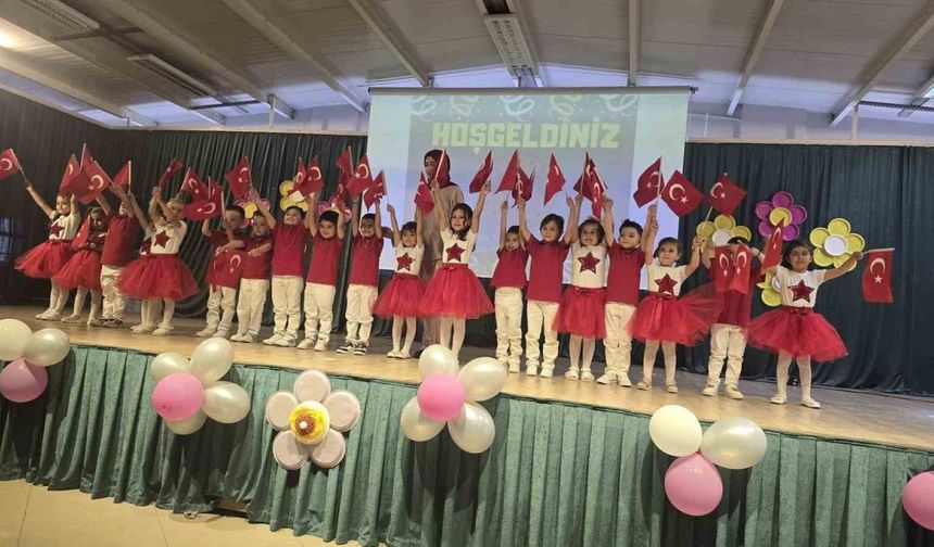 Minikler için yıl sonu mezuniyet töreni düzenlendi