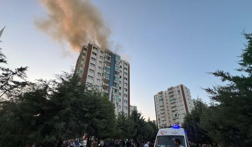 Diyarbakır’da 13 katlı binada yangın: 4 kişi hayatını kaybetti