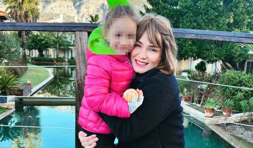 Kızını, babasıyla görüşe geç götüren anneden velayet alındı