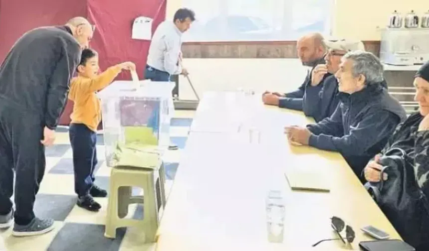 Kendine oy vermeyi unuttu! Oylar eşit çıktı