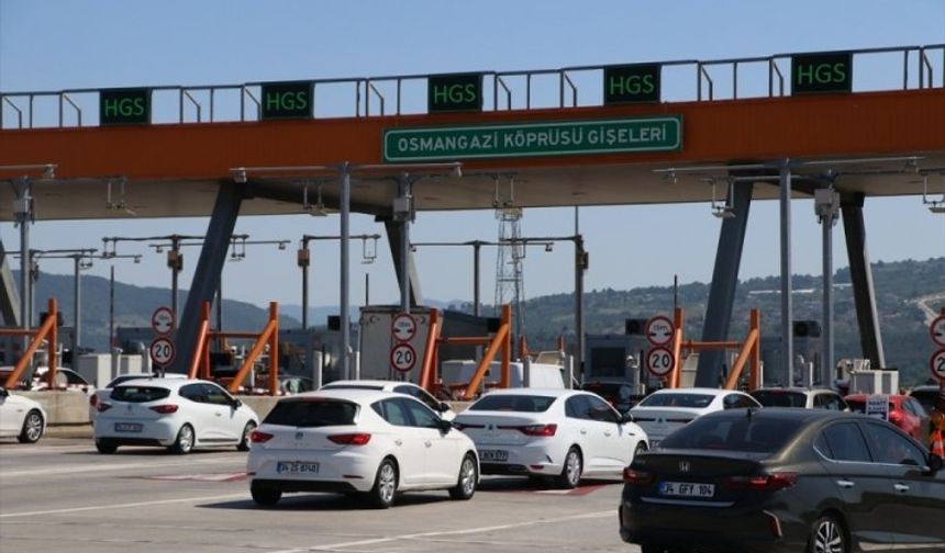 Osmangazi Köprüsü'nde bayram tatili yoğunluğu!
